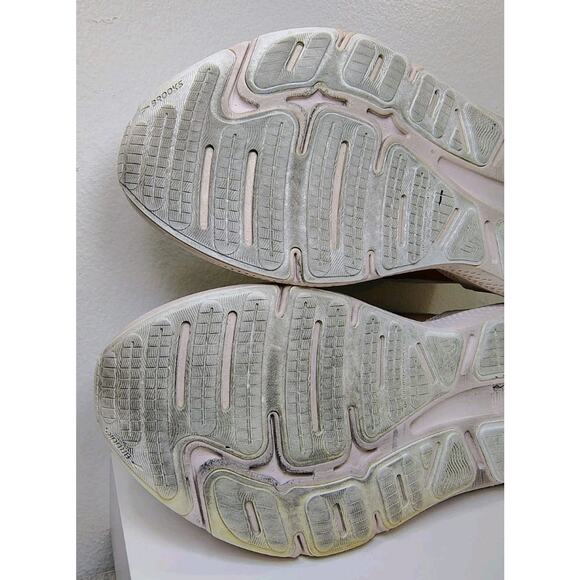 Brooks Ghost Max Shoes Women's 9.5 Light Pink Road Running Gym Sneakers Trainers - Picture 15 of 16